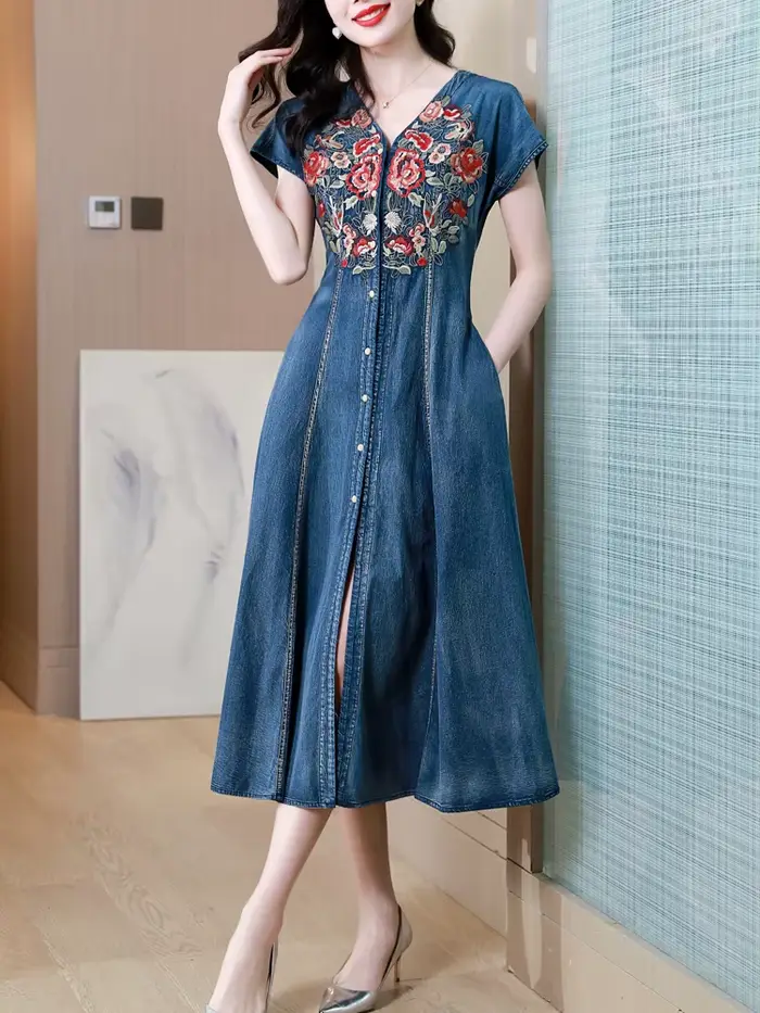 TIYIHAILEY Robe d'été en jean pour femme, longueur mi-mollet, manches courtes, broderie, col en V, s