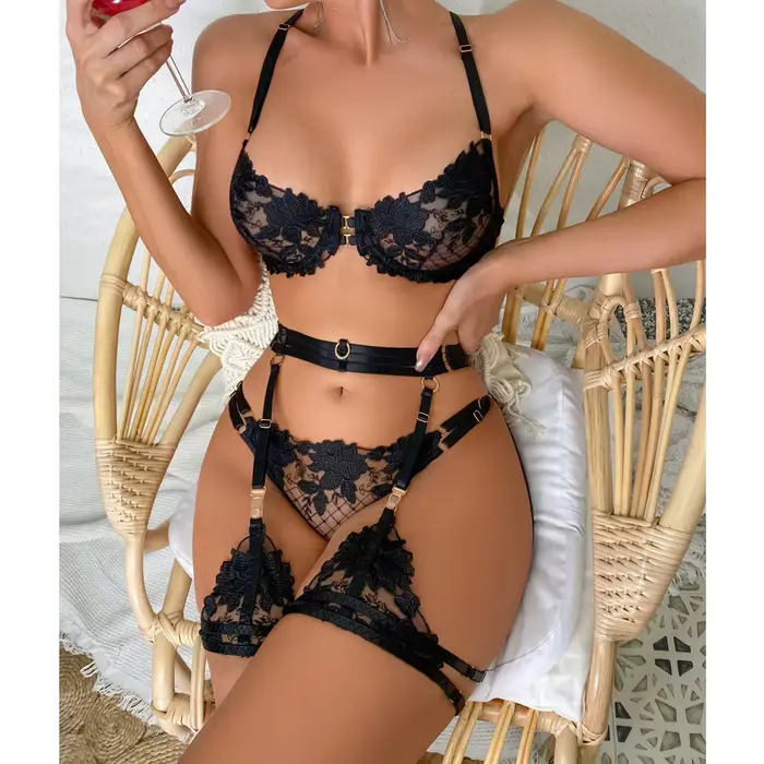 Sexy podprsenka s kosticemi