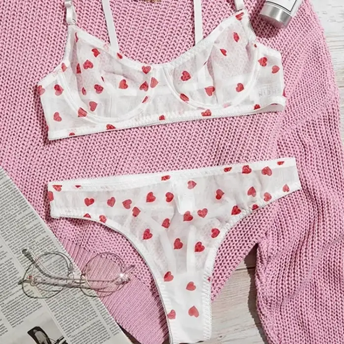 Ensemble de lingerie féminine sexy transparente avec imprimés d'amour soutien-gorge push-up et culotte ajustable pour femmes occasions spéciales