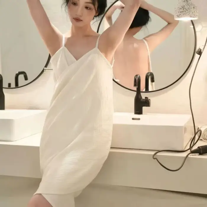 Robe de nuit en coton doux à bretelles, dos nu, blanche, serviette de bain pour femme, fine, à bretelles portables, vêtements de nuit pour femme