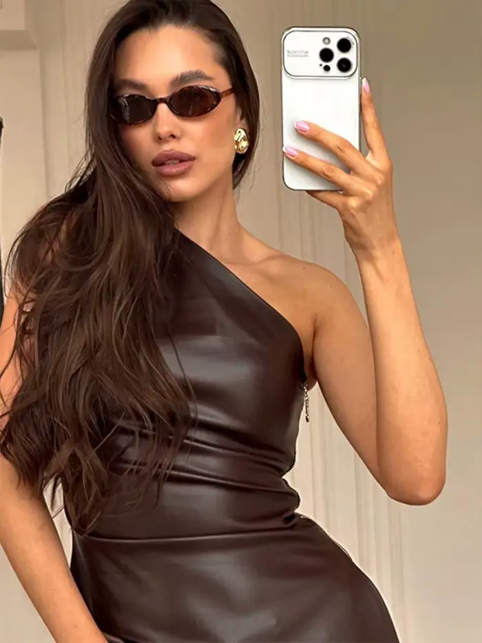 T-shirt en cuir de couleur unie, sans manches, irrégulier, épaule unique, col incliné, sexy, slim, f