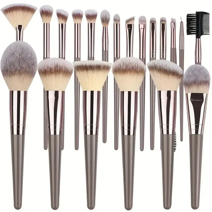 Sada štětců na make-up pro ženy