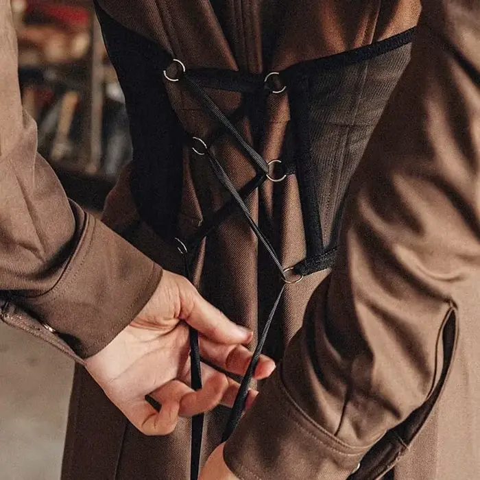 Černý sexy podprsní korzet pro ženy s kovovým řetězem punk