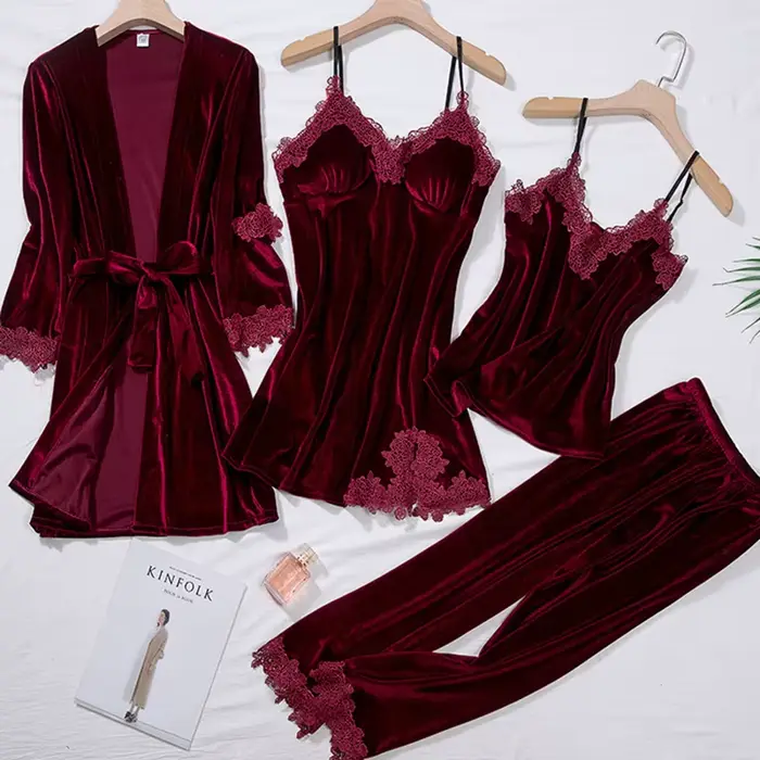 Dámské pyžamo v sametové troubě s županem, noční košilí, kalhotami a šortkami, burgundská barva, sexy styl, pro zvláštní příležitosti a večírky