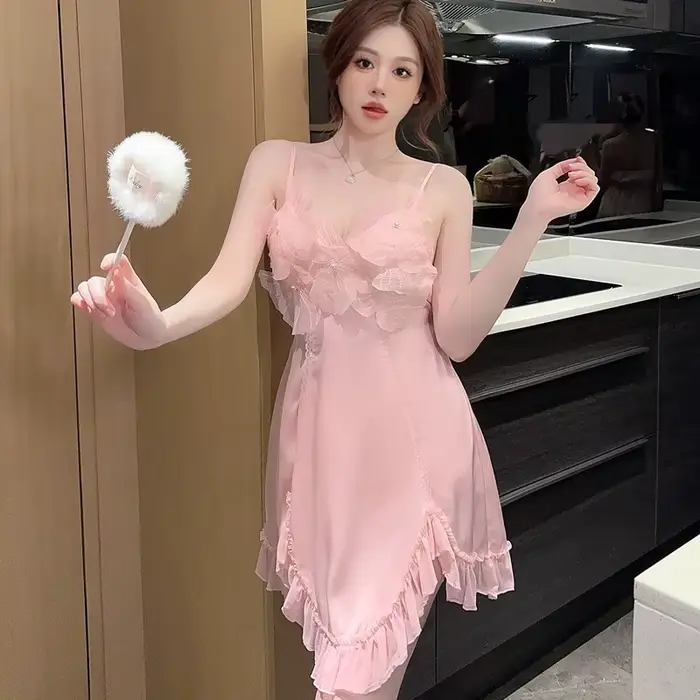 Dámská noční košile s krajkou, noční košile Temptation, sexy noční košile, košile krásy, rayon, bandáž, mašle, spodní prádlo, letní noční košile