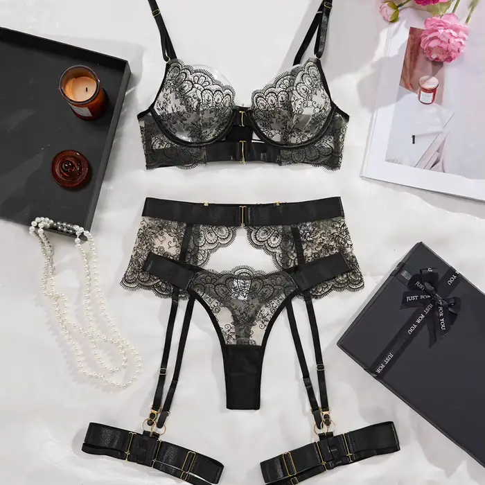 Nový erotický průhledný vyšívaný set pro ženy Sexy krajka s řasami tvarovací korzet Lingerie čtyřdílný set