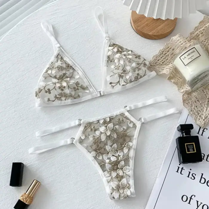 Sexy krajkové spodní prádlo set pro ženy podprsenka a spodní prádlo bezešvé tříbodové elegantní pro zvláštní příležitosti