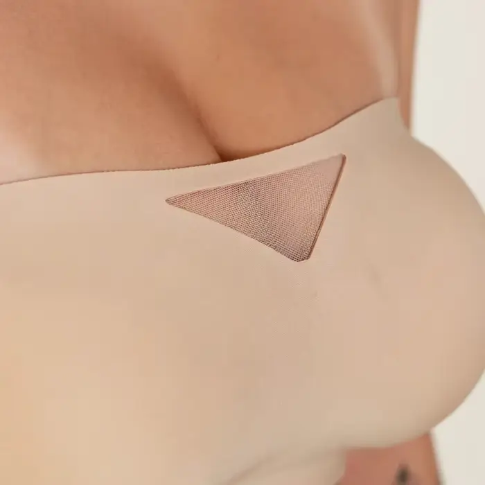 Soutien-gorge femme push-up sans bretelles et sans armatures en coton et latex avec dentelle pour décolleté sculpté et confort invisible