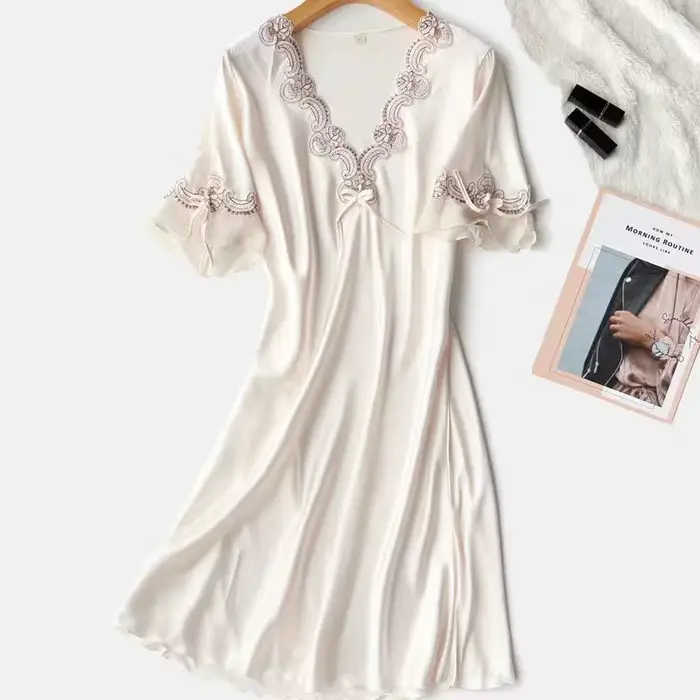 Chemise de nuit violette élégante, Vintage, col en dentelle, vêtements de nuit, rayonne, en Satin, m