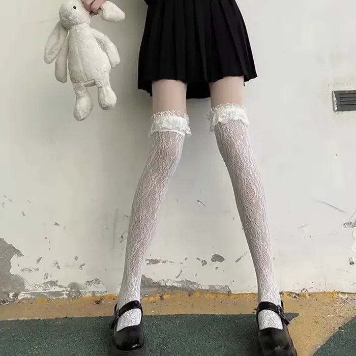 Bas hauts à rayures en dentelle pour femmes, bas ajouré Sexy, noir et blanc, bas Style Lolita