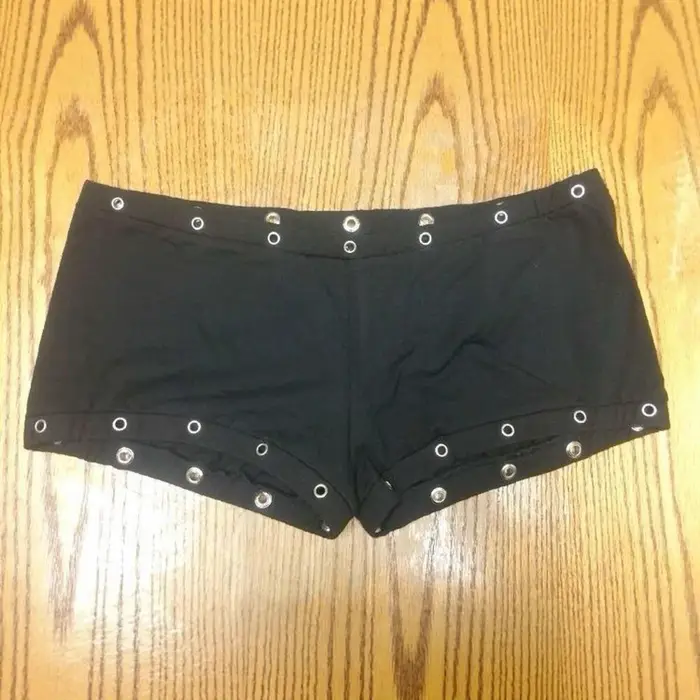 Shorts Y2K pour Femme en Polyester et Élasthanne avec Rivets Pour Un Style Élégant et Unique Occasions Spéciales
