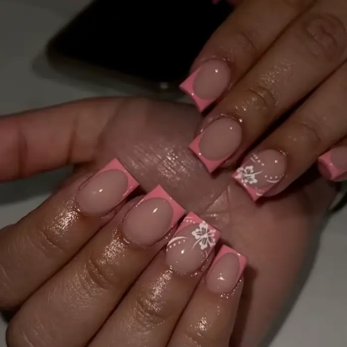 Faux ongles de Style français rose, fleur blanche imprimée, tête carrée courte, à pression, simples,