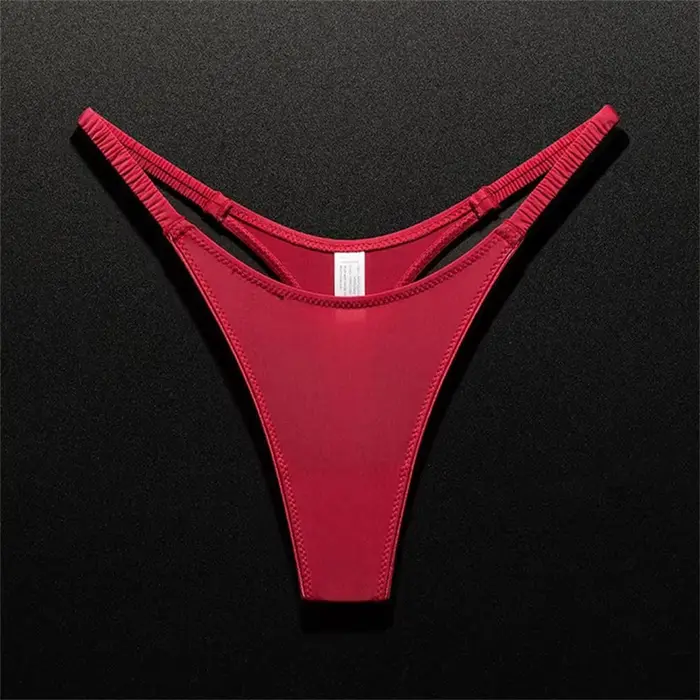 String Sexy en Soie Glacée Fente Haute avec Ceinture Plissée Élastique Culotte de Sport en Forme de V pour Femmes Occasions Spéciales