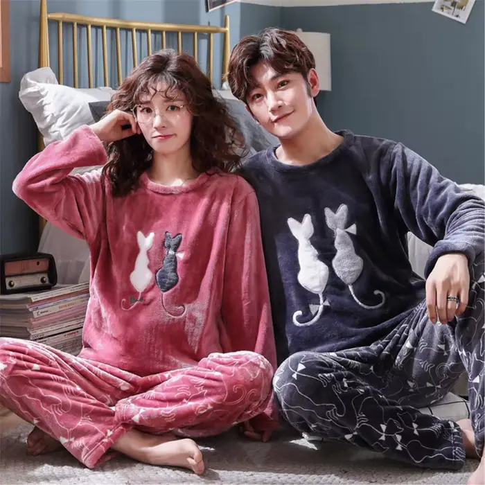 Hiver flanelle Pyjamas ensemble pour femmes homme point Panda dessin animé Pijamas Mujer maison vêtements costumes à manches longues chaud Pyjama vêtements de nuit