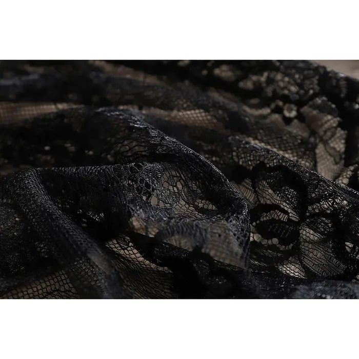 Sexy dentelle Spaghetti sangle haut femmes licou col en V basique Cami sans manches Satin soie débar