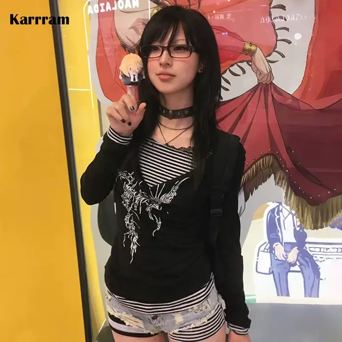 Karrram japonais Y2k faux deux pièces hauts Trashy 2000s tatouage imprimé T-shirt Grunge esthétique