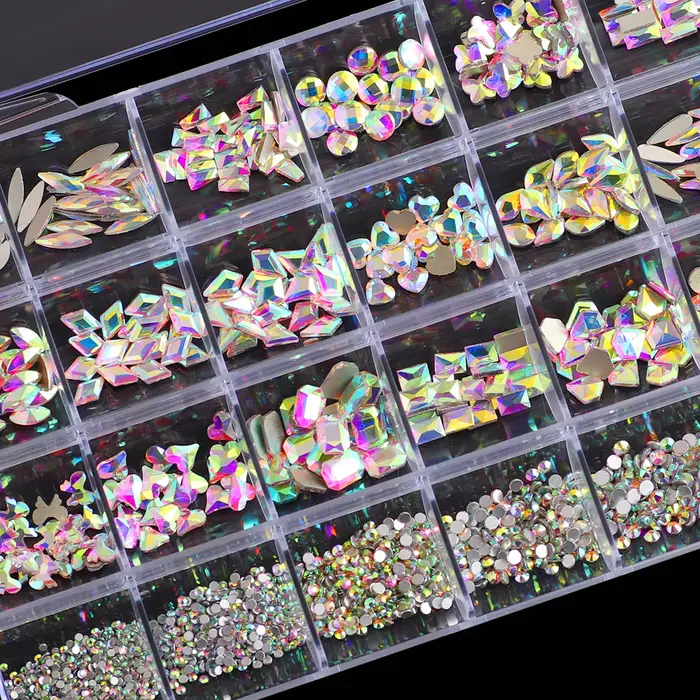 1 boîte de kits de diamants pour ongles 3D multi-formes-24 grilles de pierres précieuses en cristal 