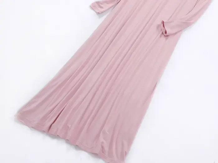 Chemise de nuit longue en coton modal pour femmes taille grande couleurs grises noires roses et pourpres occassions printemps nuits fraiches et repos bien merites