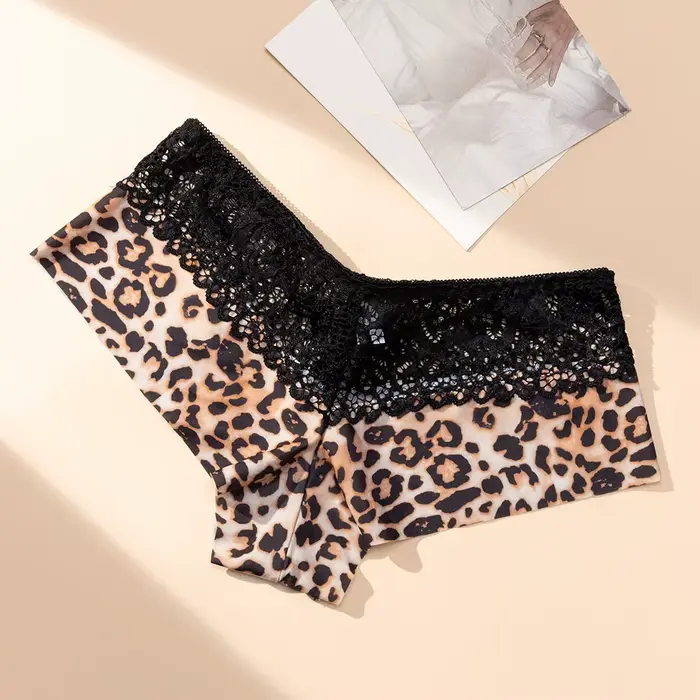 Dámské boxerky s leopardím a třešňovým potiskem