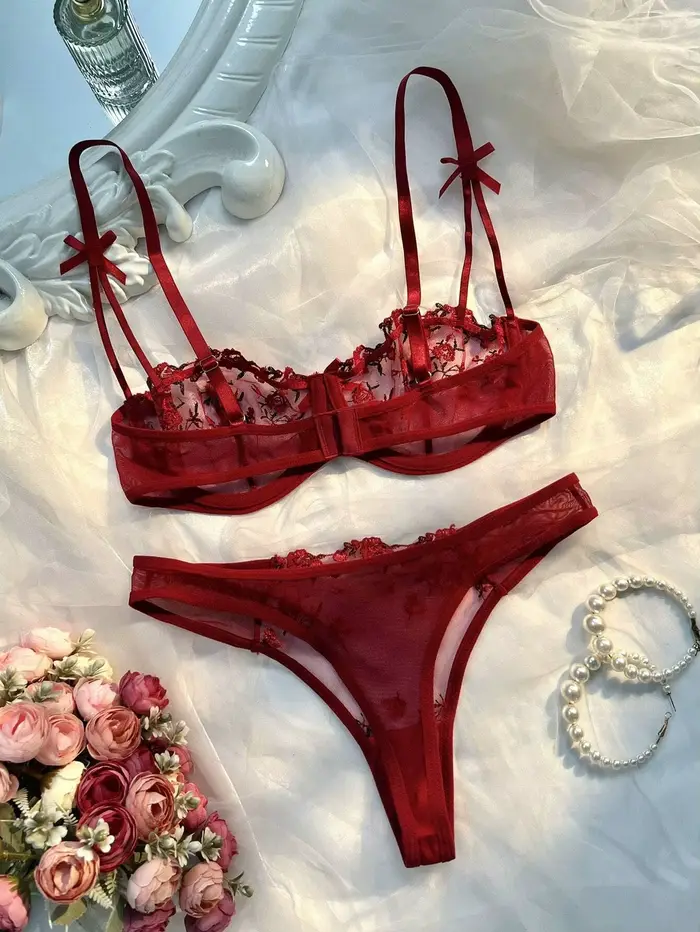 Sexy průhledná krajková dámská erotická podprsenka a kalhotky