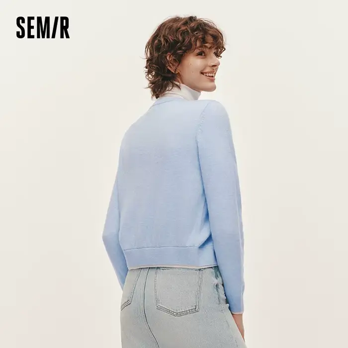 Semir tricoté pull coupe ajustée brodé pull femmes 2025 hiver Style court col rond haut superposé