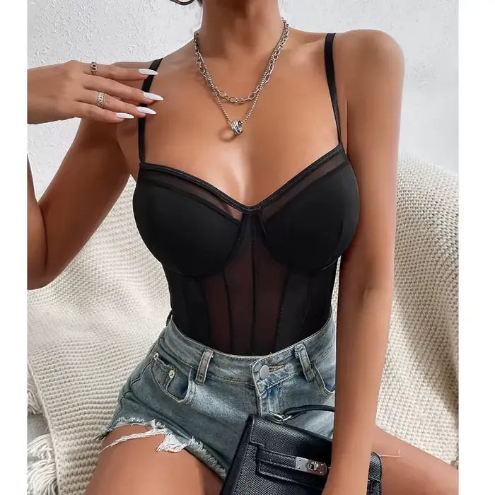 Vêtements Sexy et ajustés pour femmes, mise en forme du col en v profond, bretelles réglables, soutien-gorge rembourré doux renforcé, haut