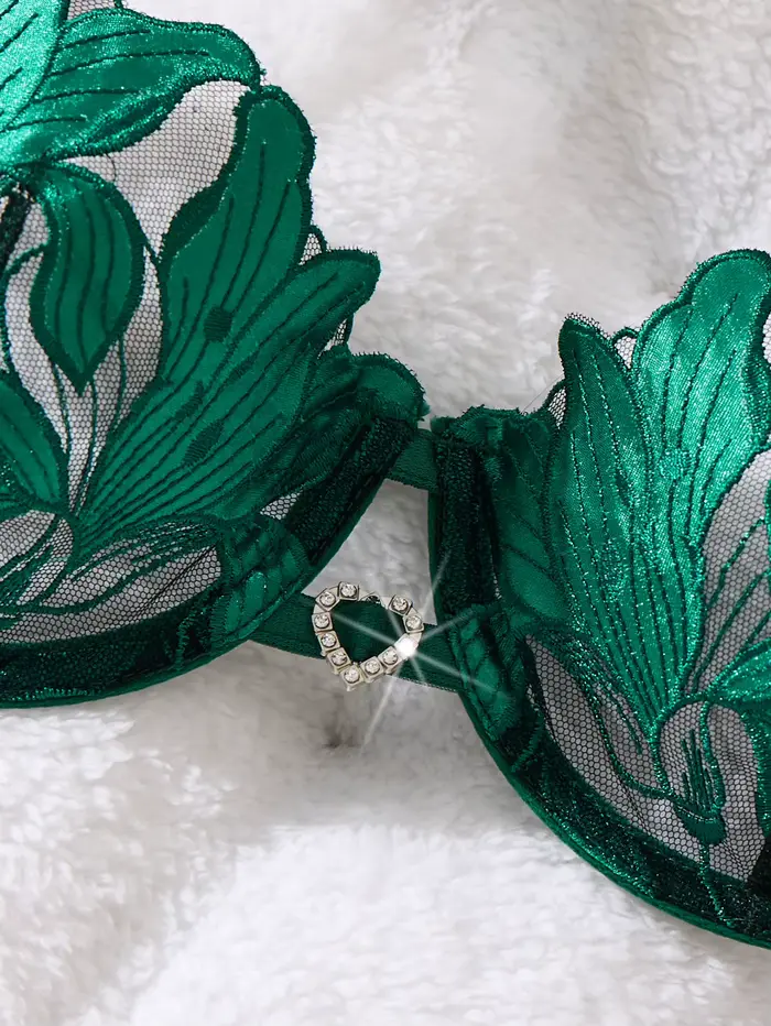 Ensemble de lingerie en dentelle brodée florale de style français vert, soutien-gorge sexy et doux avec armatures, pour la Saint-Valentin ZA824031