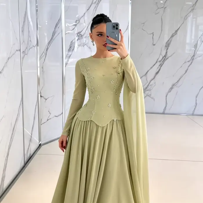 Robe de soirée corset à manches longues 2026 avec appliques florales perlées, dos lacé, coupe trapèze, pour femmes, élégante pour soirées officielles et événements spéciaux
