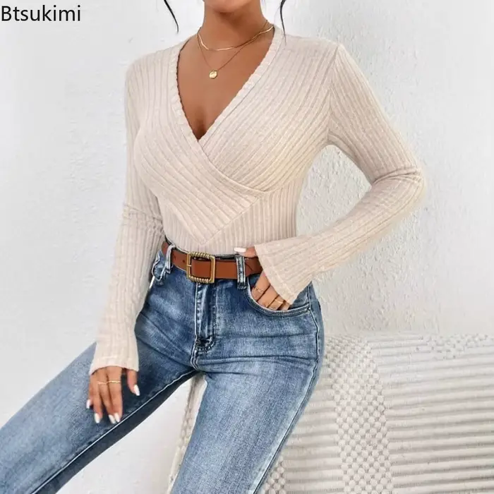 Body Beige décontracté à manches longues et col en v pour femme, haut moulant tricoté côtelé, nouvelle collection printemps-automne 2026