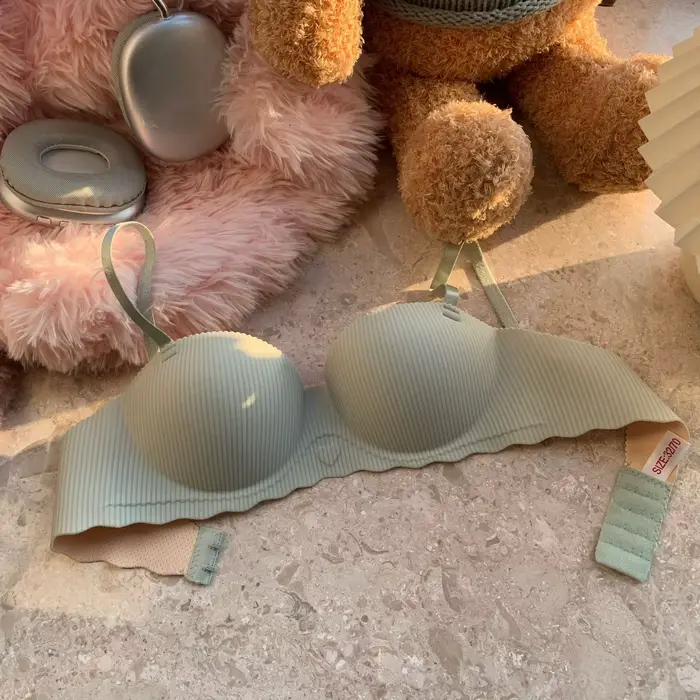 Bezešvá push-up podprsenka pro ženy z elastanu a polyamidu - Fenlandwell - pro zvláštní příležitosti a každodenní pohodlí
