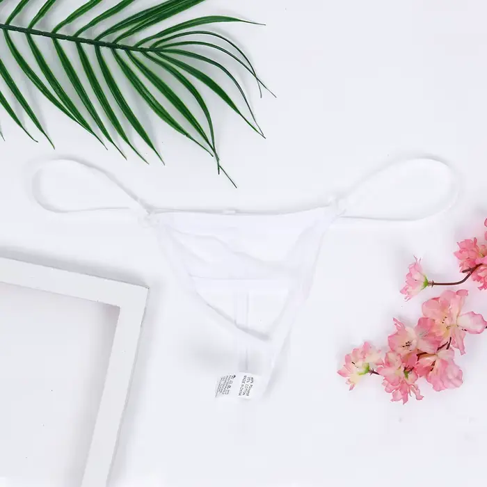 Strings transparents en dentelle pour femmes, sous-vêtements sexy, entrejambe ouvert