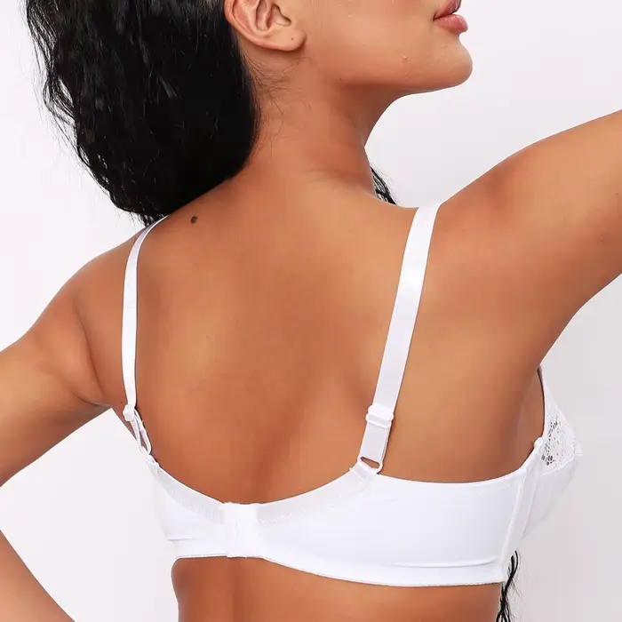 Soutiens-gorge pour femmes Lingerie haut femme dentelle soutien-gorge à armatures grande taille brassière Perspective sous-vêtements Sexy B C D DD E F tasse