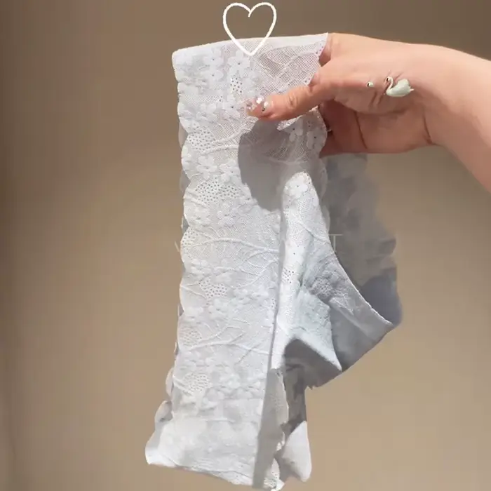 Polyesterové krajkové kalhotky s květinovým vzorem pro pohodlné a elegantní ženy pro různé příležitosti