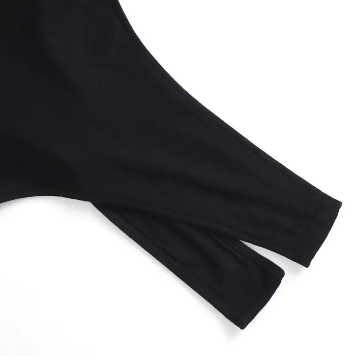 Body femme en dentelle, noir, coupe séduisante et élastique qui s'adapte au corps, nouveau style été 2026