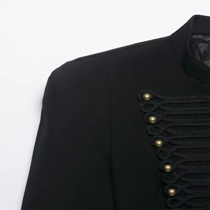 Veste Courte Femme Blazer avec Décoration Tressée et Boutons Dorés Épaulettes – Collection Printemps