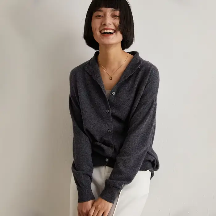 Dámský vlněný cardigan
