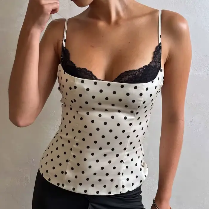 Dámské puntíkované krajkové cami top s krajkovým lemováním