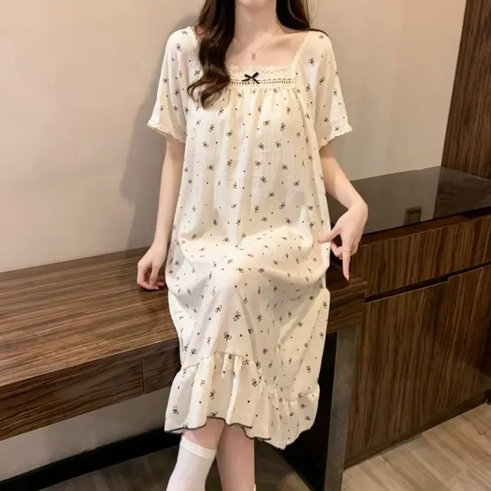 Robe de nuit décontractée pour femme à col carré, imprimé mignon, manches courtes, ourlet à volants, idéale pour l'été