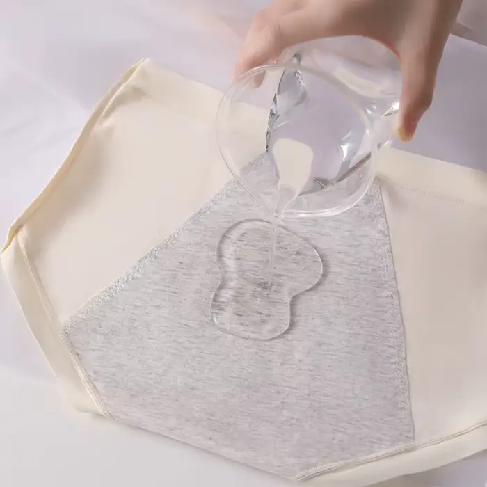 Dámské menstruační kalhotky s opakovaně použitelnými vložkami