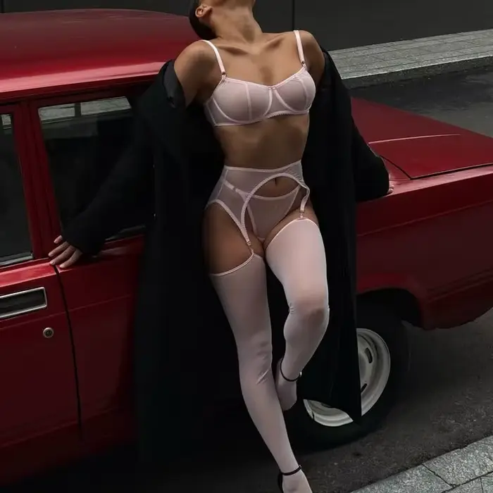 Lingerie érotique, ensembles de lingerie pour femmes avec bas, maille fine transparente, patchwork, lingerie sculptante, sous-vêtements délicats et séduisants