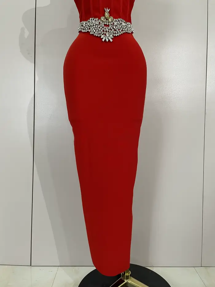 Femmes de luxe diamants Sexy perles pansement longue robe moulante élégante 2025 célébrité soirée fê