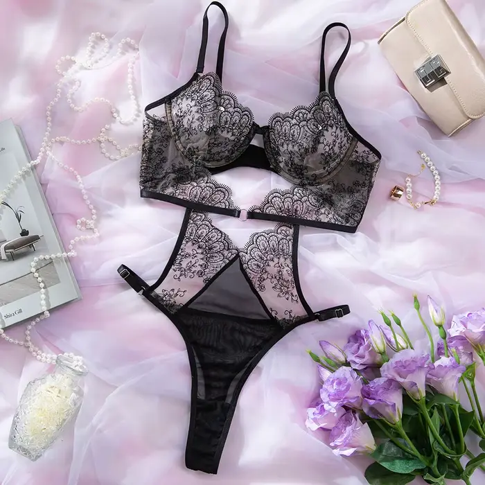 Lingerie sexy pour femmes, body ajouré ultra-séduisant, robe de costume érotique, sous-vêtements en 