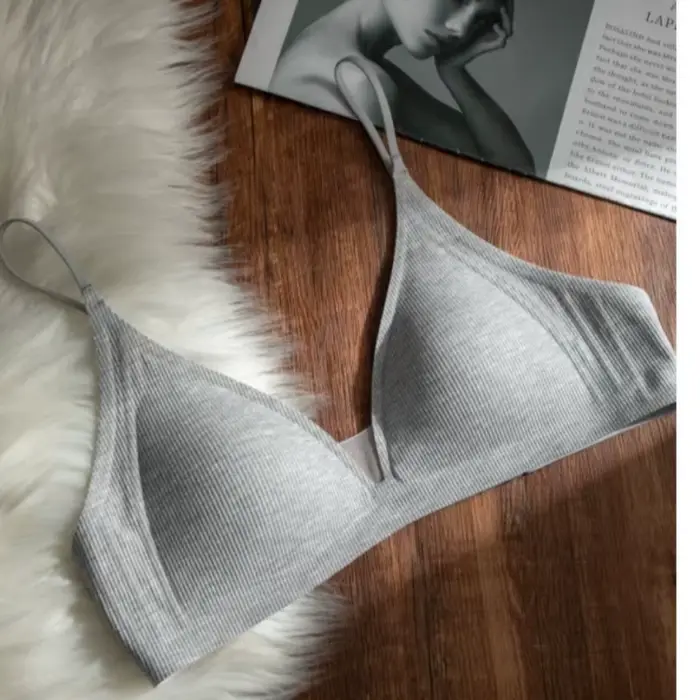 Dámská sexy podprsenka bez drátků