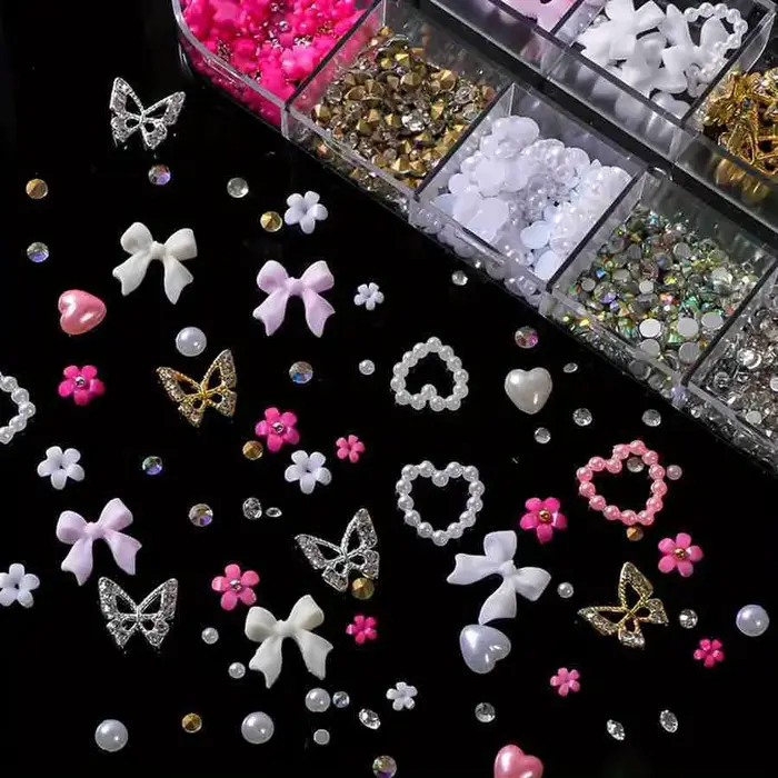 Strass pour ongles en alliage mixte, 12 grilles, nœud papillon, Mini fleur, gemmes, perles, cœur, dé