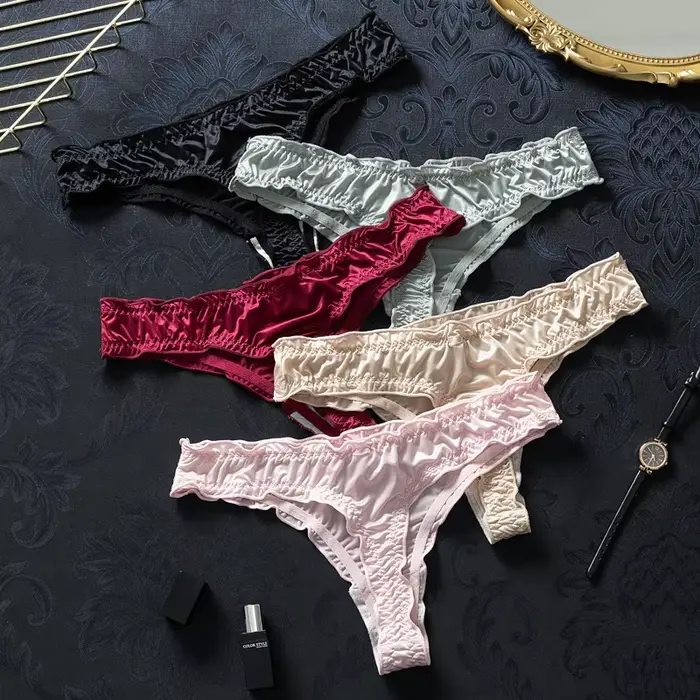 Sexy tanga kalhotky pro ženy, svůdné tanga, dřevěné náušnice, tangas, ultra tenké tanga, ledové hedvábí, neviditelné spodní prádlo