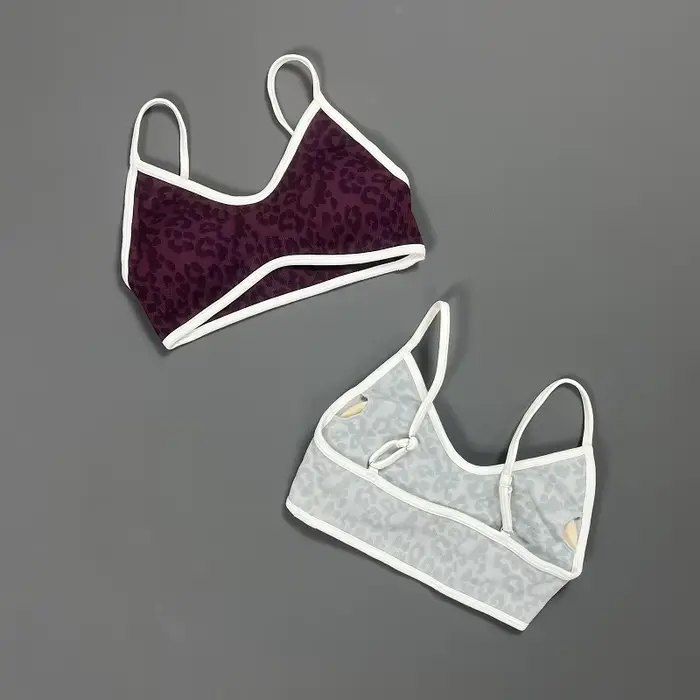 HISTELLO Soutien-gorge de sport pour femme, imprimé léopard, rembourré, sans couture, côtelé, pour yoga, fitness, entraînement, respirant, séchage rapide, vêtements de sport pour la gym