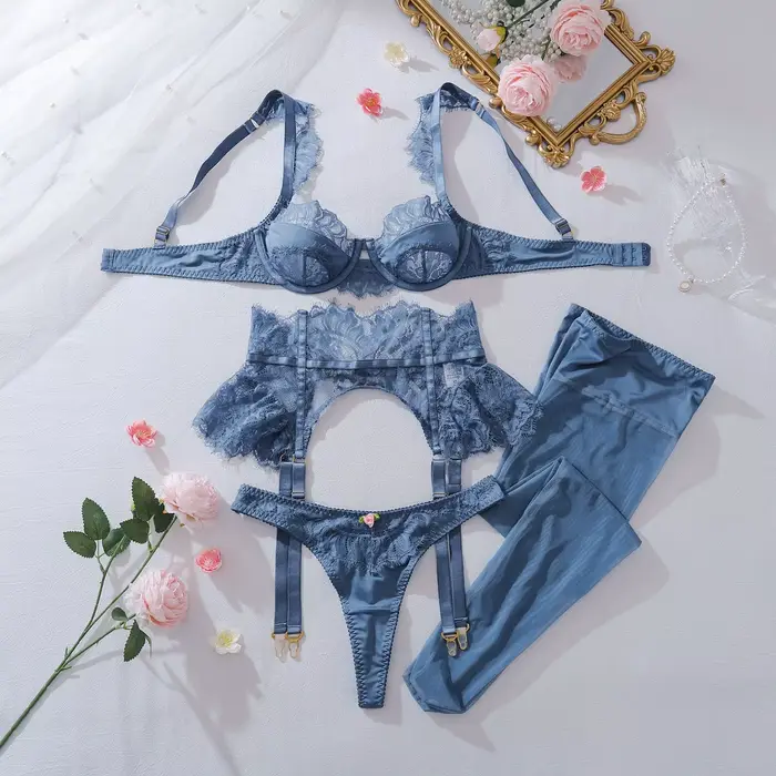 Ellolace – Nouveaux ensembles de lingerie premium pour femmes : soutien-gorge à volants exclusif, string et bas 3 pièces – Vêtements intimes sensuels en dentelle charmante