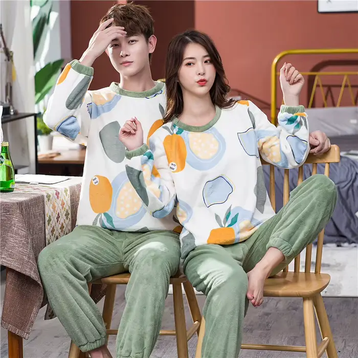 Hiver flanelle Pyjamas ensemble pour femmes homme point Panda dessin animé Pijamas Mujer maison vêtements costumes à manches longues chaud Pyjama vêtements de nuit
