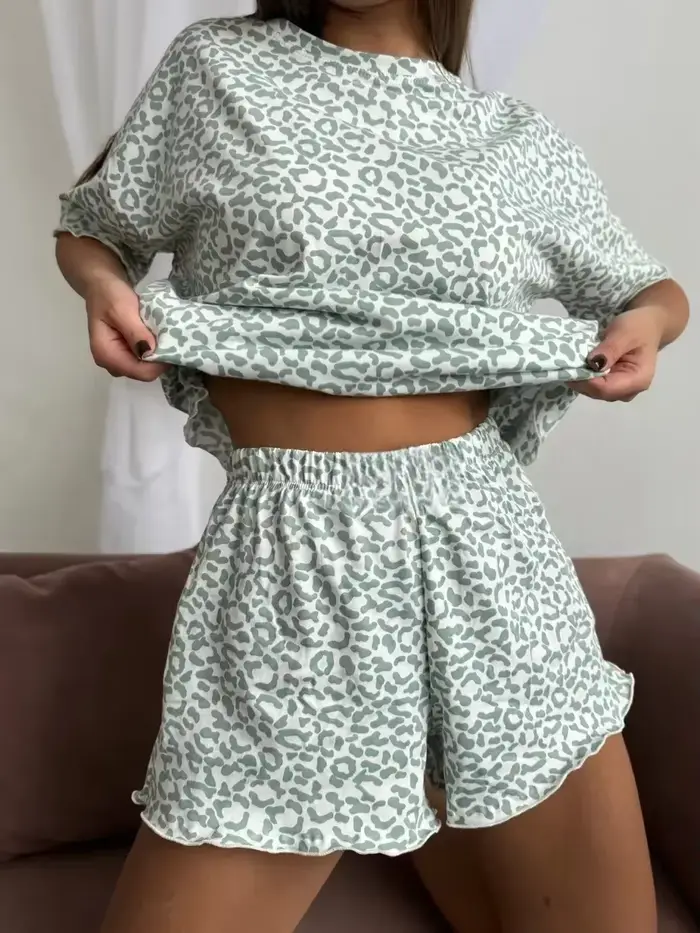 Dámské potisk Leopard pyžama set, krátký top a sexy šortky, volné krátké rukávy ležérní oblečení, domácí noční prádlo, léto