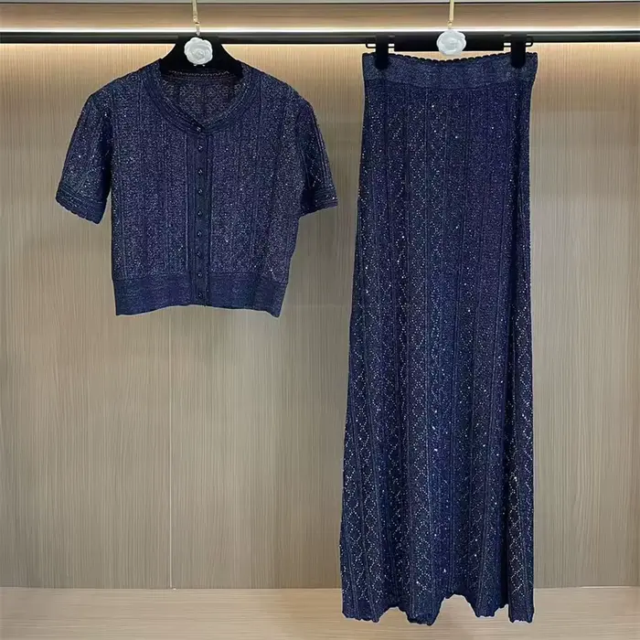 Nouvel ensemble d'été pour femme : cardigan en maille rayé à col rond et manches courtes scintillant